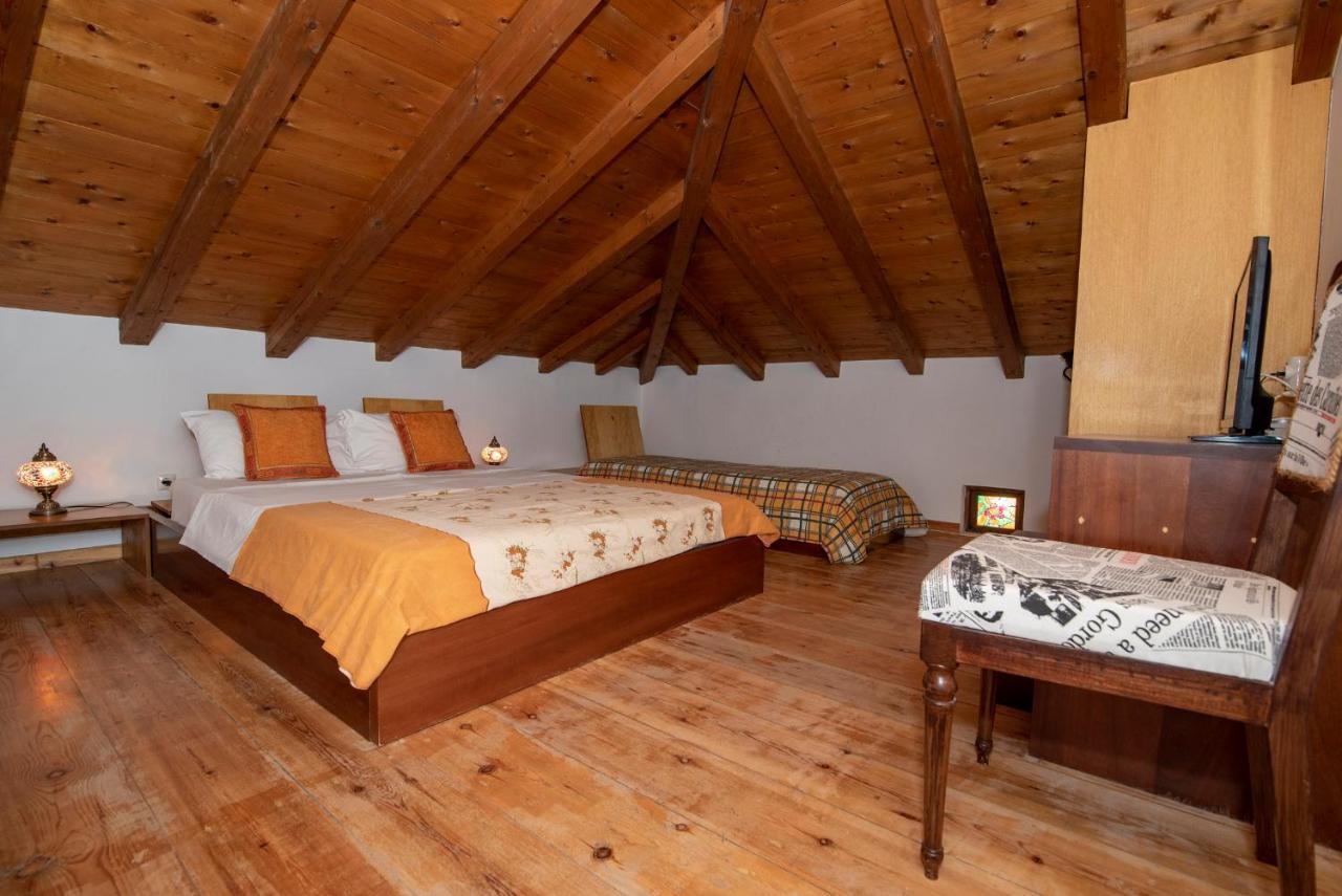 Aeolos Guesthouse 모넴바시아 외부 사진