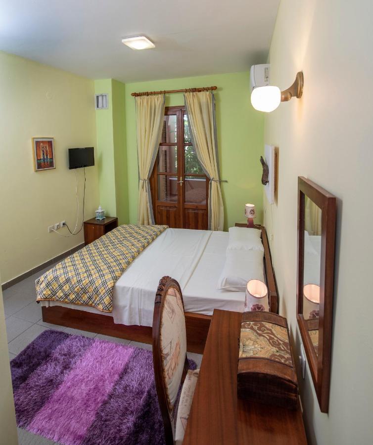 Aeolos Guesthouse 모넴바시아 외부 사진