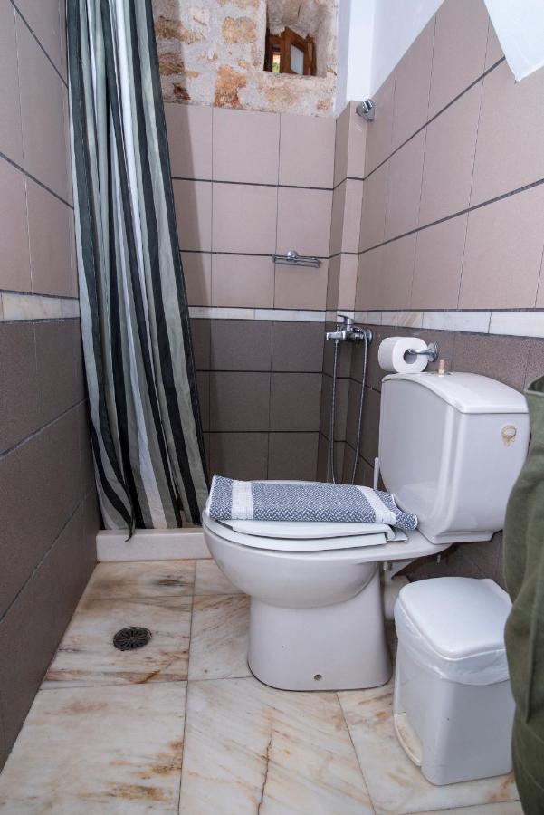 Aeolos Guesthouse 모넴바시아 외부 사진