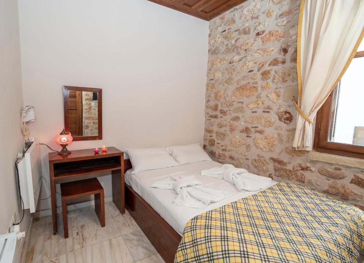 Aeolos Guesthouse 모넴바시아 외부 사진